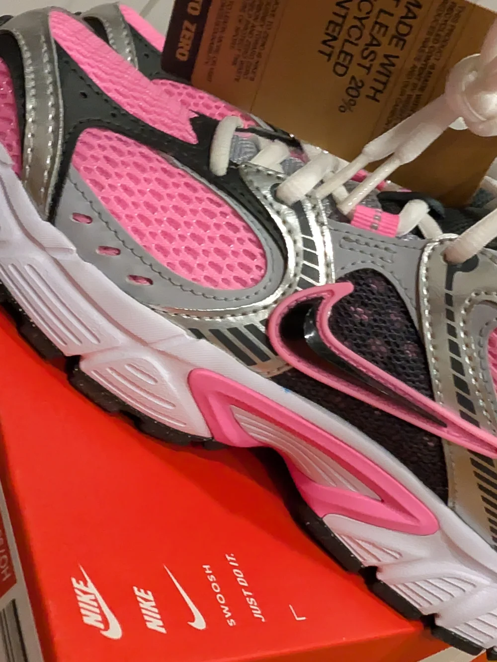 Nike V5 RNR Pink & Silver Running Shoes